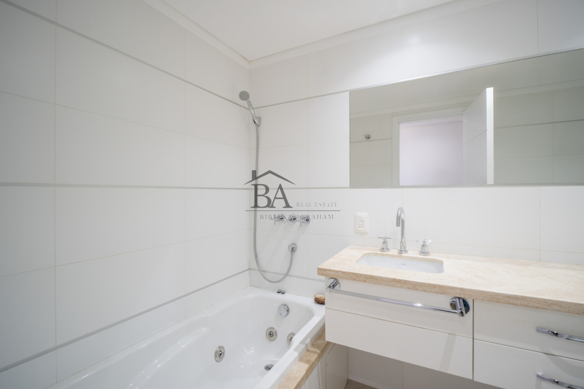 Apartamento ID.25 - Venta Apartamento Penthouse 4 dormitorios, Frente al mar