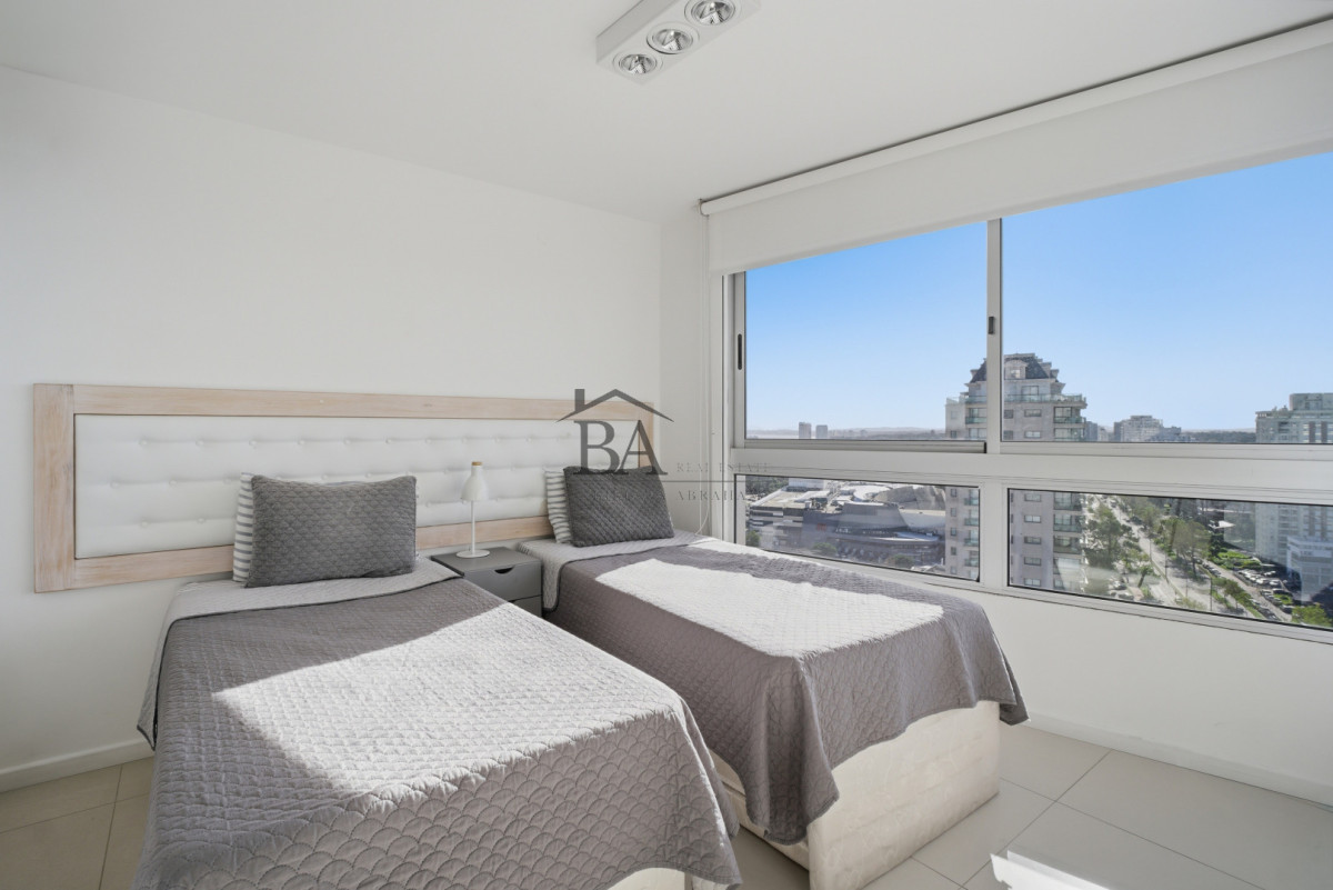 Apartamento ID.21 - Venta Apartamento de 3 dormitorios con vista al mar.
