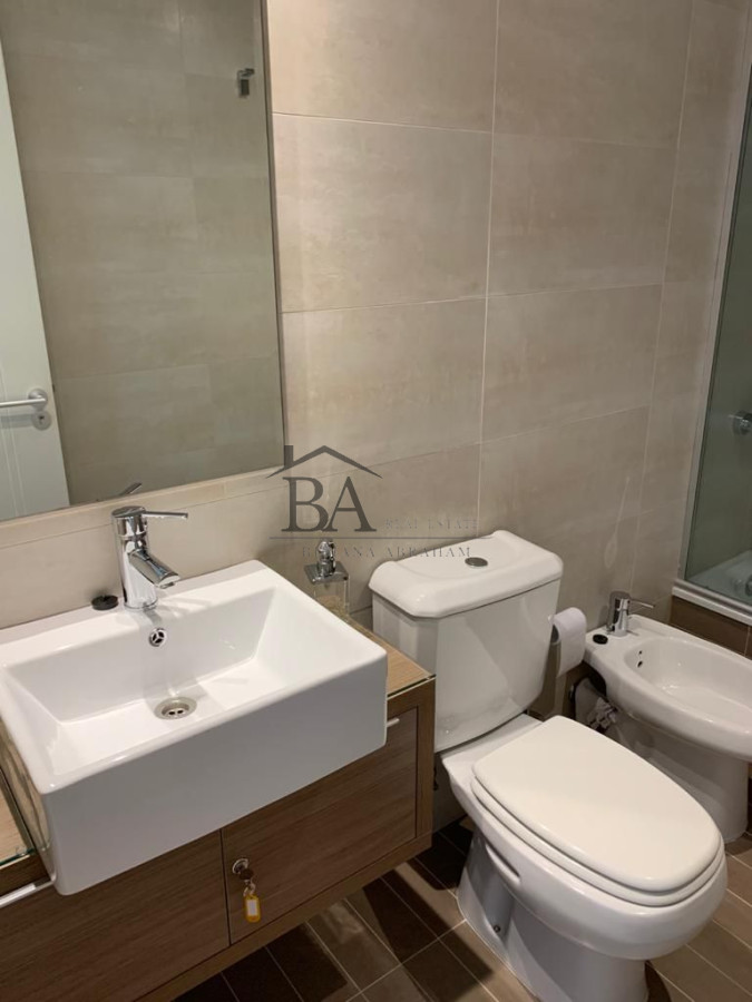 Apartamento ID.21 - Venta Apartamento de 3 dormitorios con vista al mar.