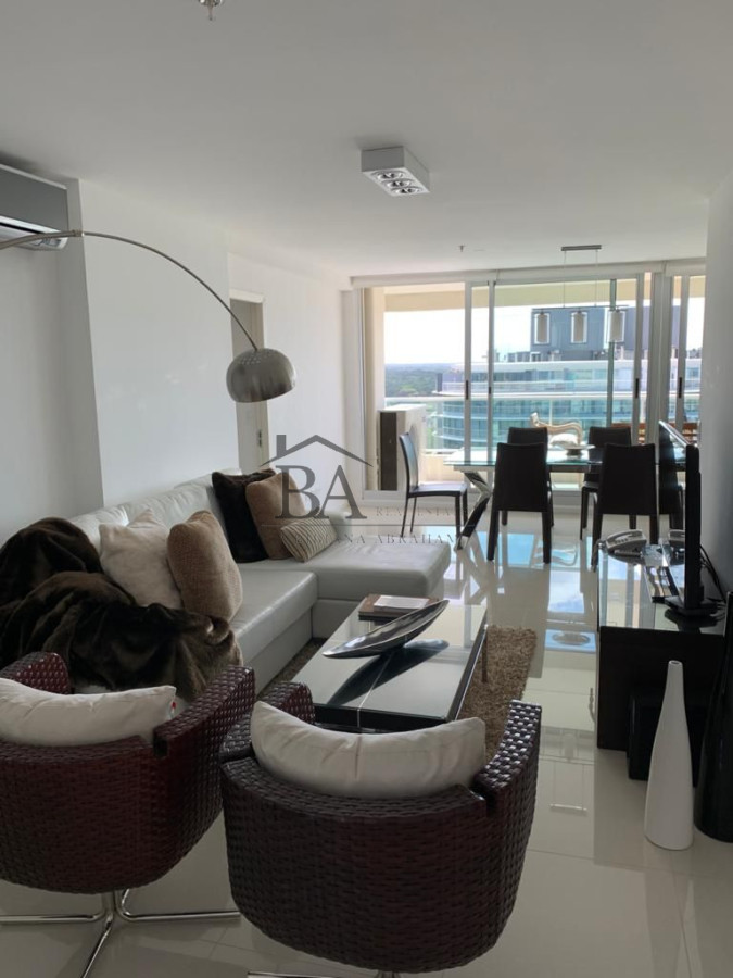 Apartamento ID.21 - Venta Apartamento de 3 dormitorios con vista al mar.