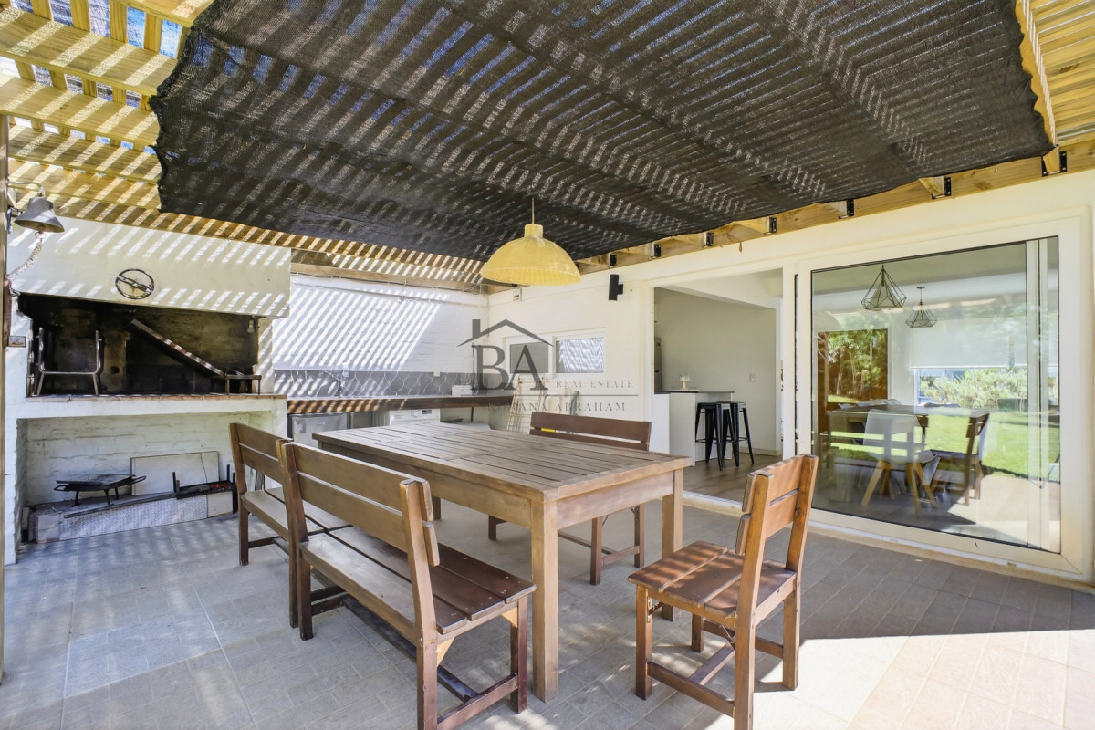 Casa ID.167 - Casa en venta Complejo Solanas terreno amplio excelente distribución