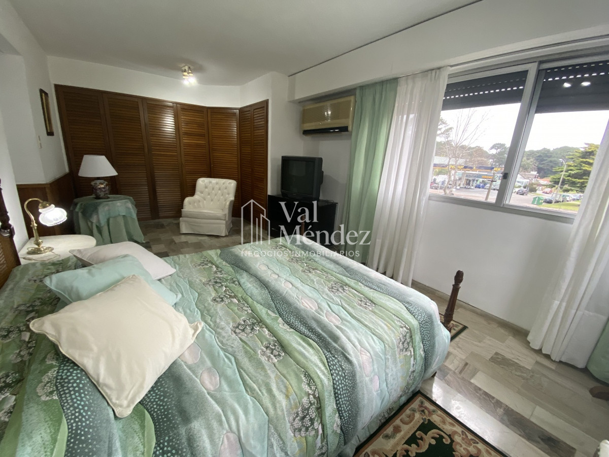 Apartamento ID.3829 - Venta Apartamento 3 dormitorios + dependencia, excelente orientaciÃ³n