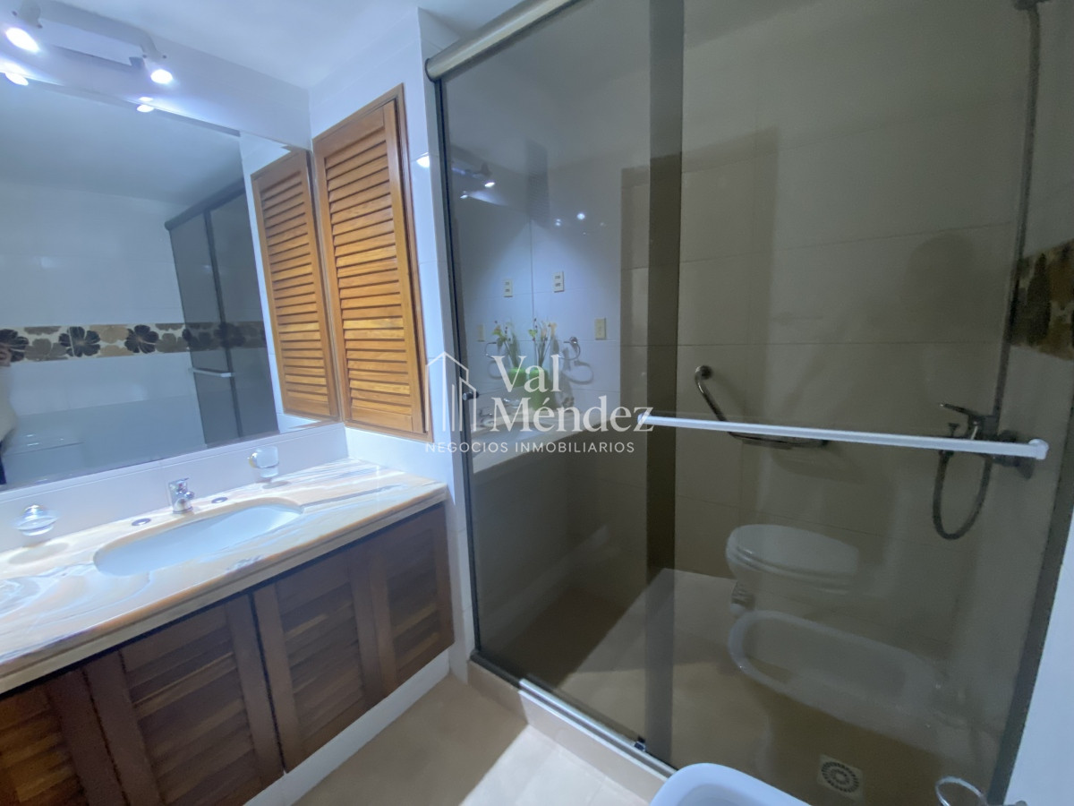 Apartamento ID.3829 - Venta Apartamento 3 dormitorios + dependencia, excelente orientaciÃ³n