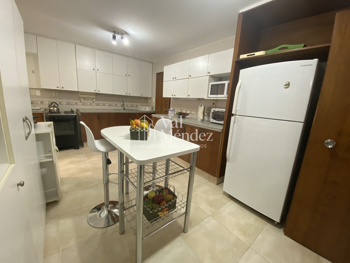 Apartamento ID.3829 - Venta Apartamento 3 dormitorios + dependencia, excelente orientaciÃ³n