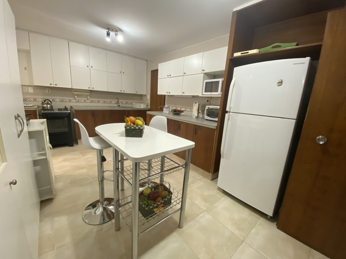 Apartamento ID.241 - Venta Apartamento 3 dormitorios + dependencia, excelente orientaciÃ³n