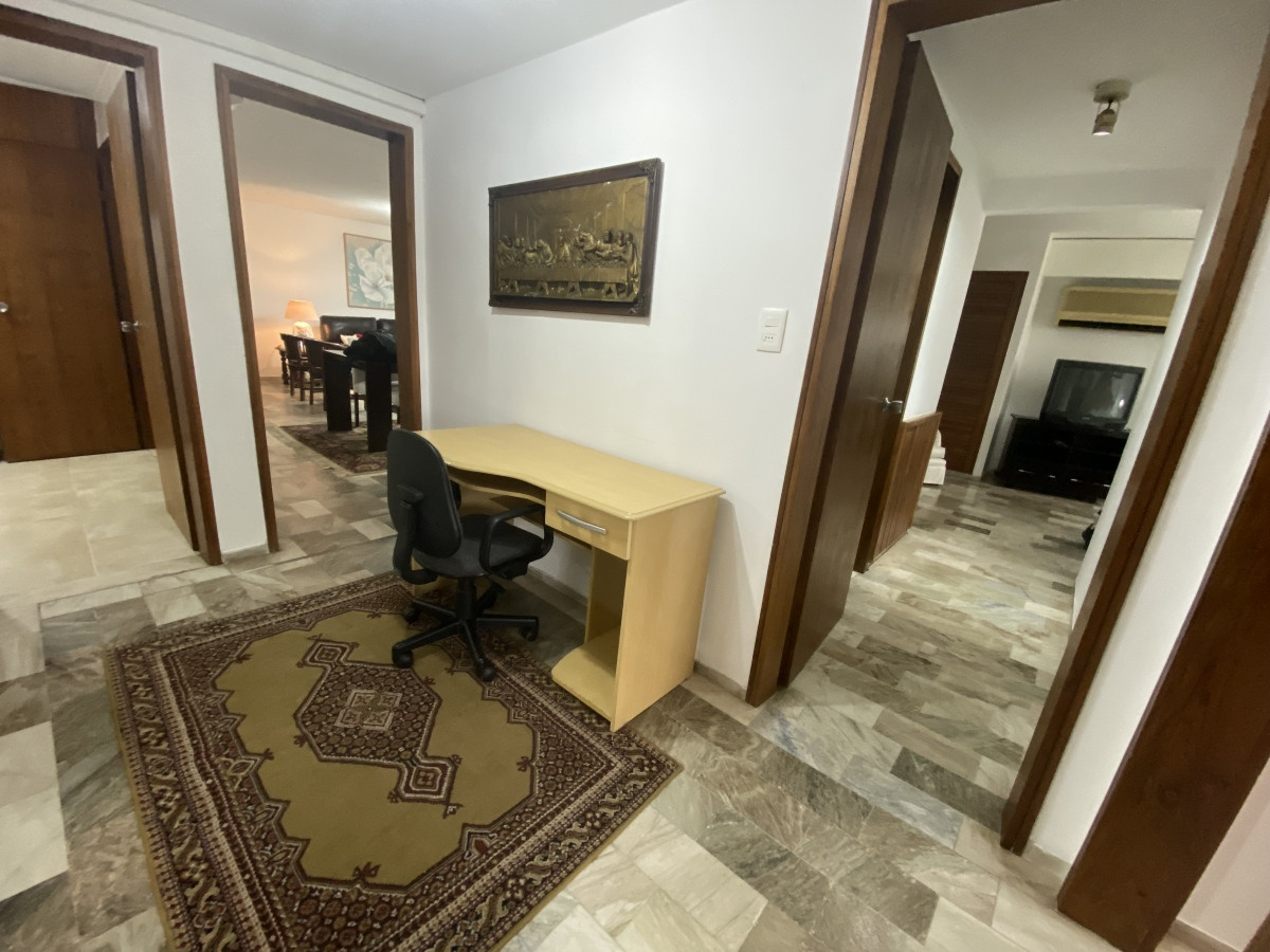 Apartamento ID.241 - Venta Apartamento 3 dormitorios + dependencia, excelente orientaciÃ³n