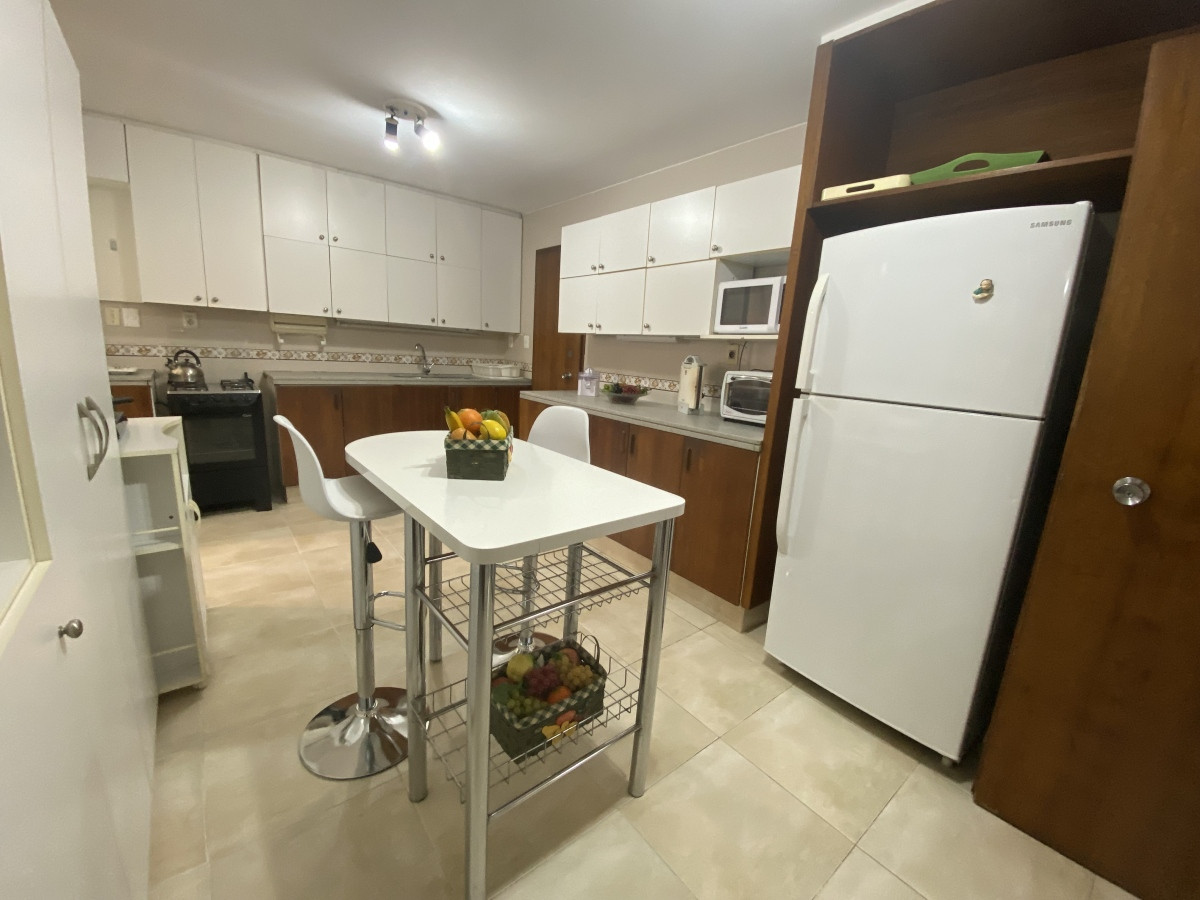 Apartamento ID.241 - Venta Apartamento 3 dormitorios + dependencia, excelente orientaciÃ³n