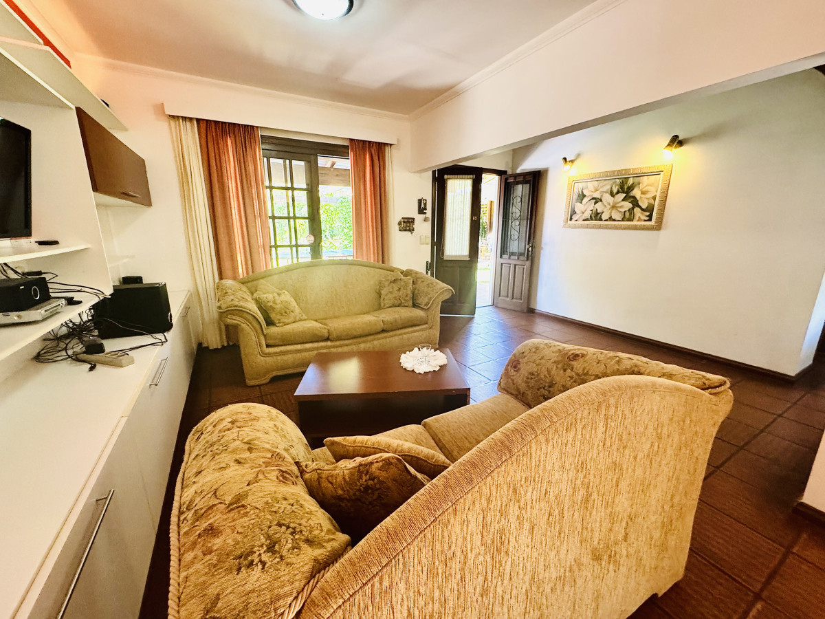 Casa ID.339 - Alquiler anual casa en Pinares.