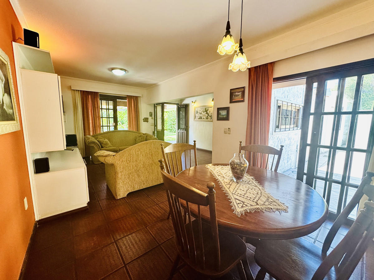 Casa ID.339 - Alquiler anual casa en Pinares.