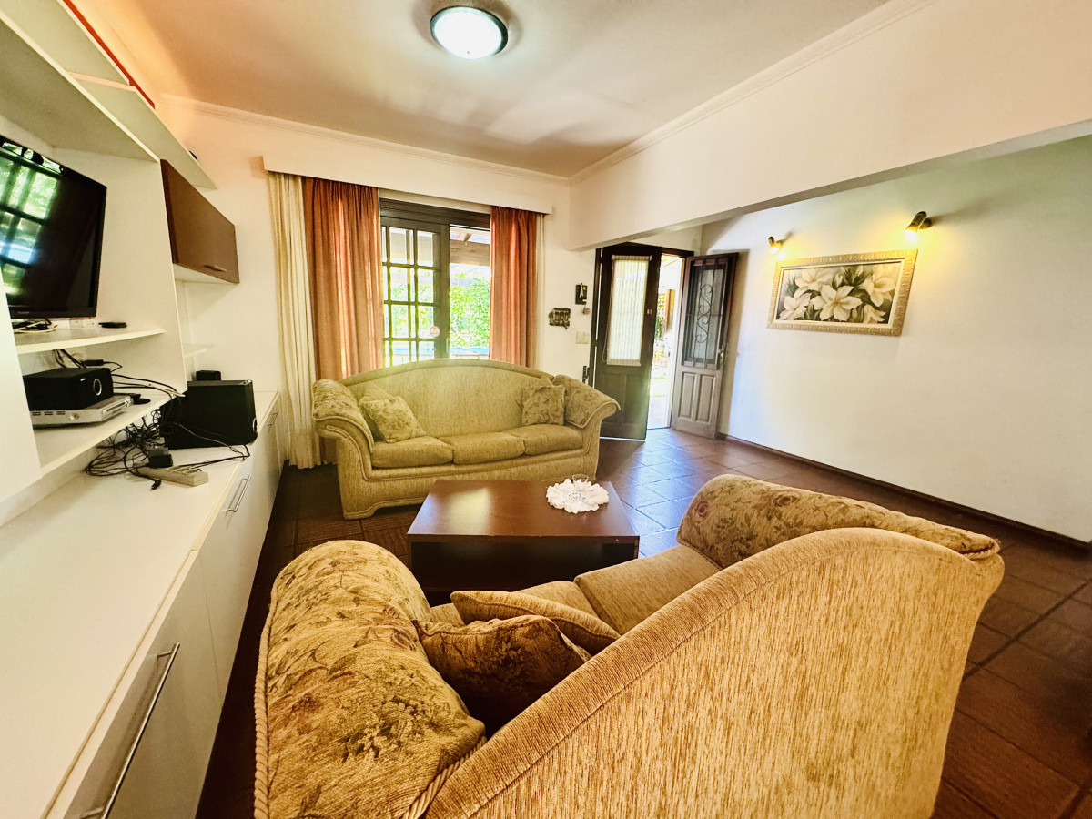 Casa ID.339 - Alquiler anual casa en Pinares.