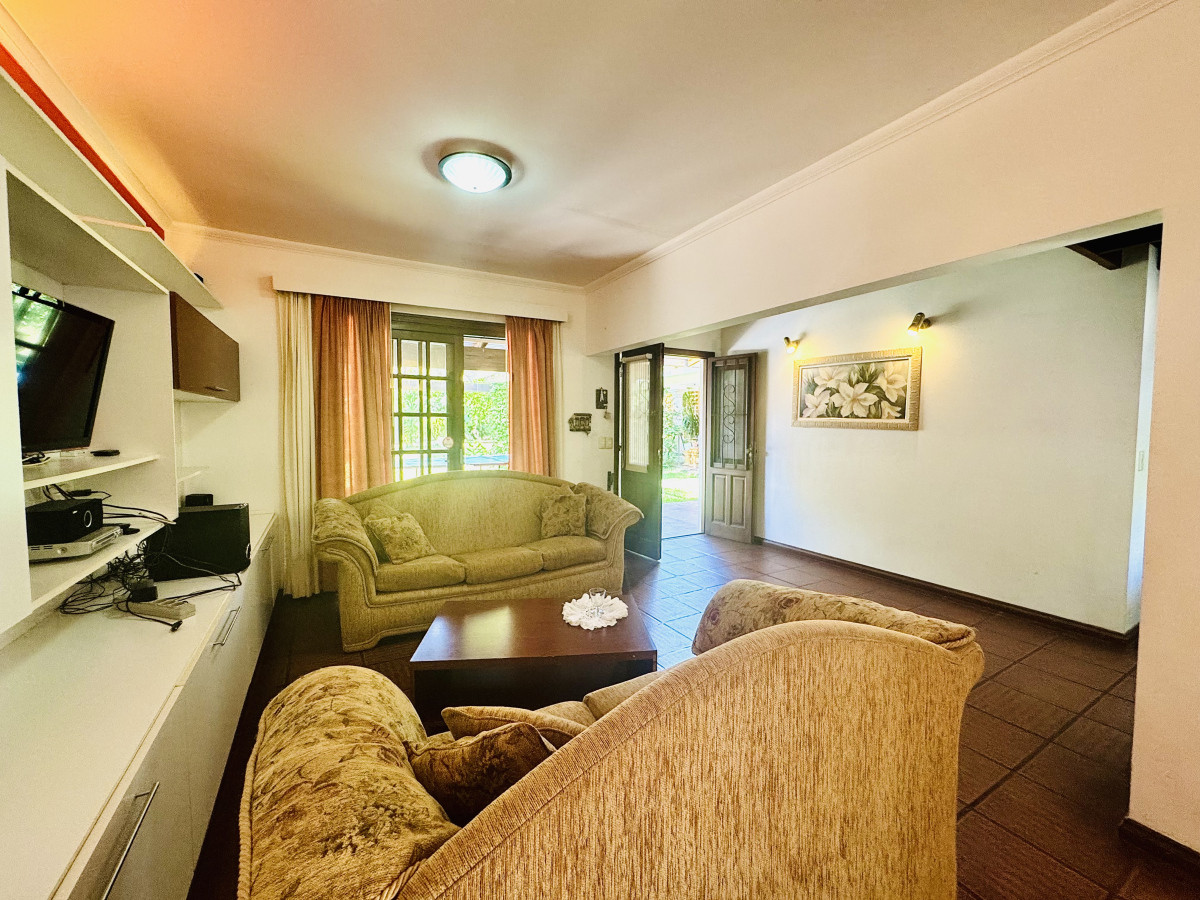 Casa ID.339 - Alquiler anual casa en Pinares.