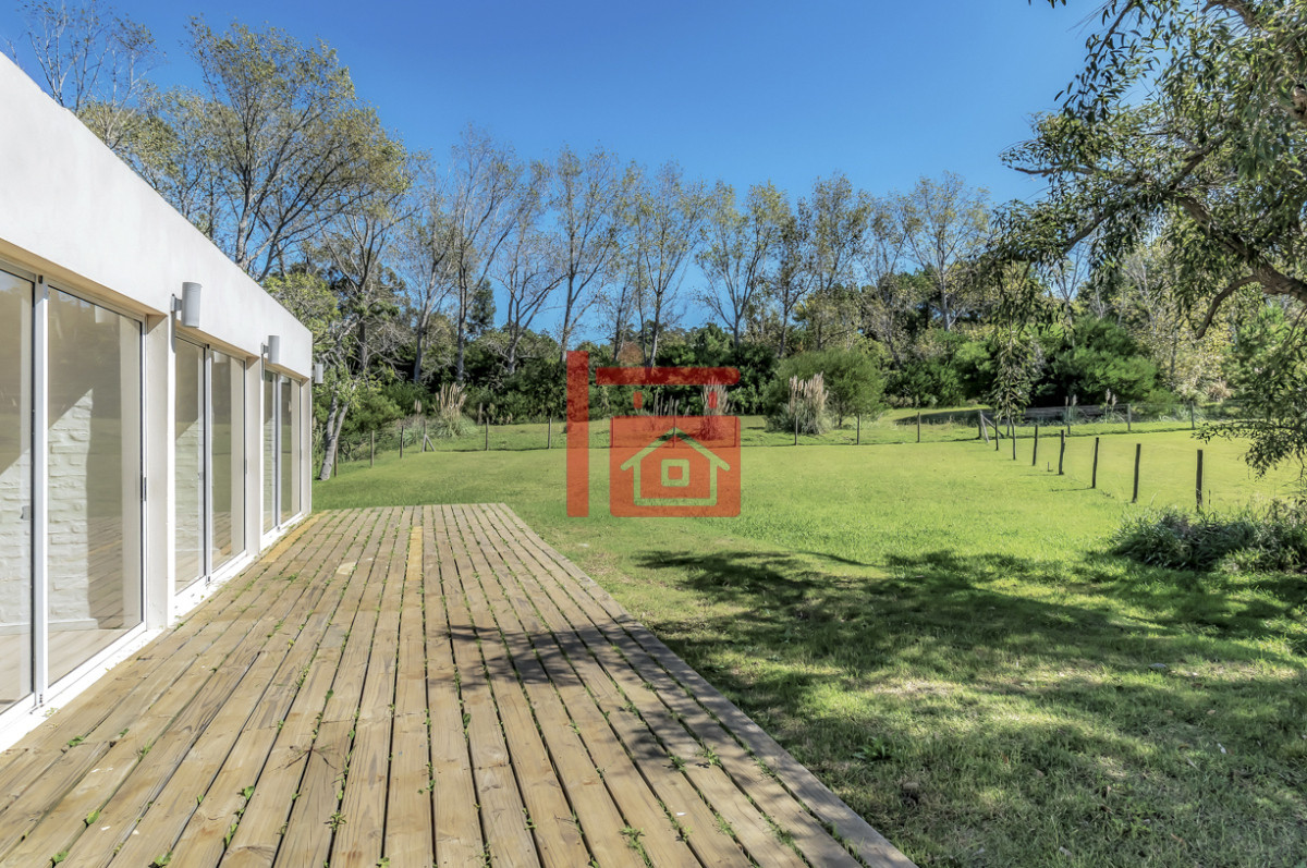 Casa ID.213 - Venta Casa en barrio privado en Punta Ballena, 3 dormitorios.