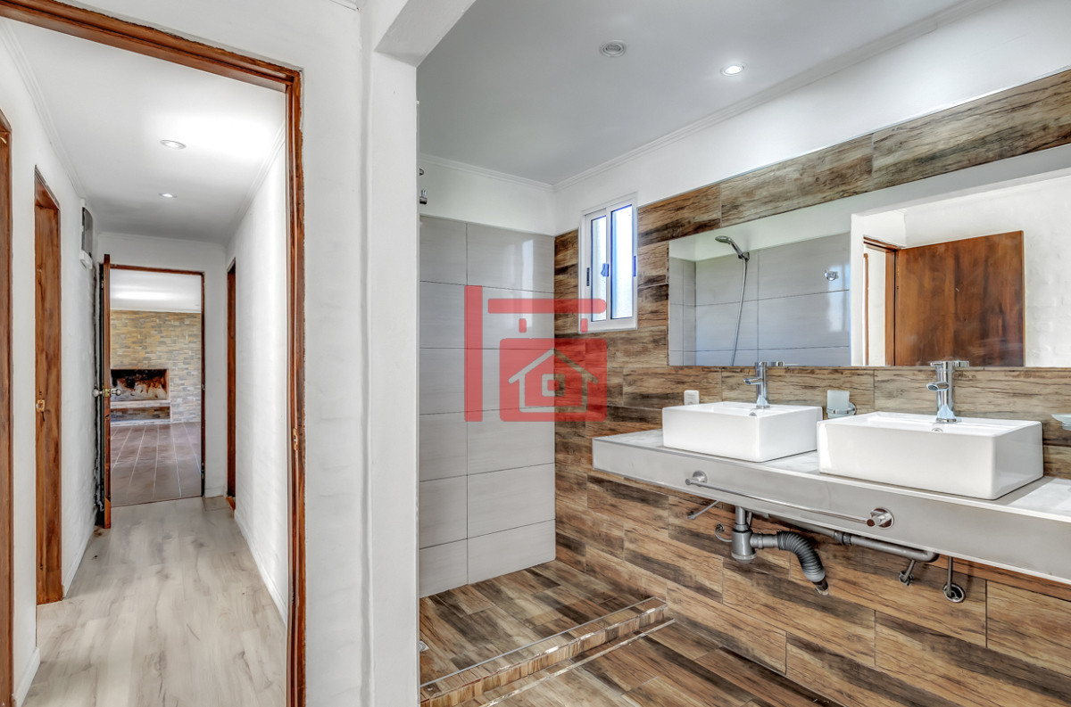 Casa ID.213 - Venta Casa en barrio privado en Punta Ballena, 3 dormitorios.