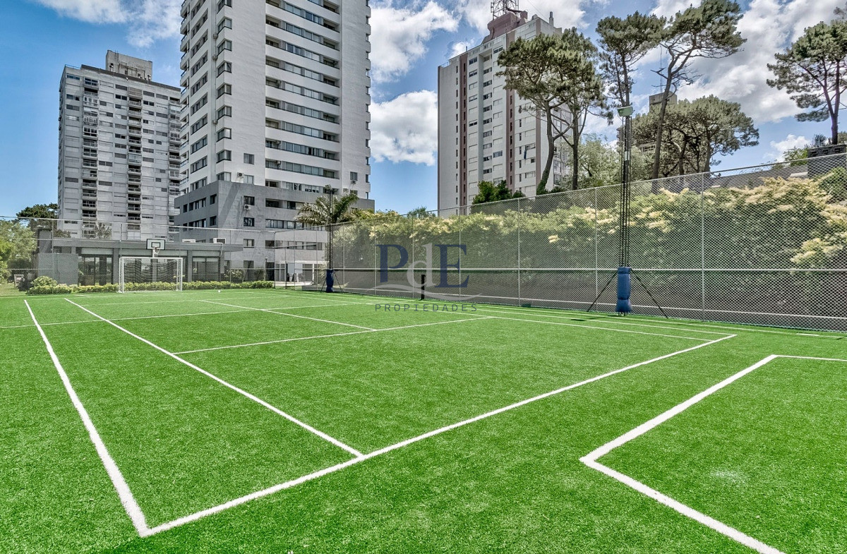 Venta apartamento 3 dormitorios con vista parcial al mar. Punta del Este. - Imagen 19