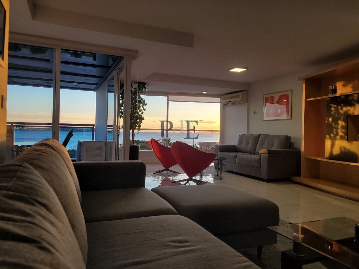 Beverly Tower | Residencia frente al mar en Playa Mansa - Imagen 6