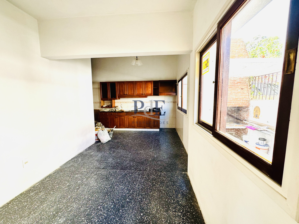 Venta Casa de 2 dormitorios cerca de playa mansa y servicios.  - Imagen 11