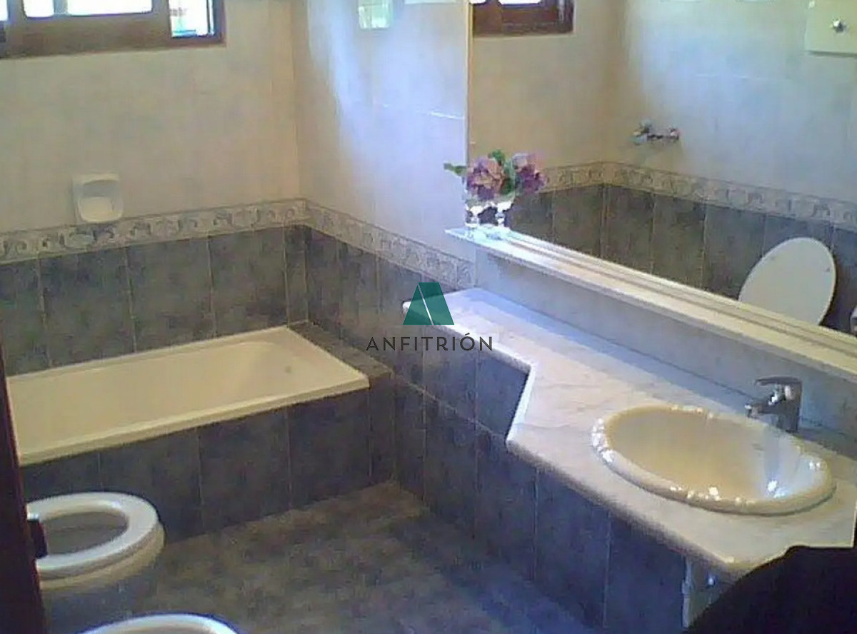 Casa ID.763 - VENTA DE CASA DE 3 DORMITORIOS, PISCINA, EN MARLY, PUNTA DEL ESTE