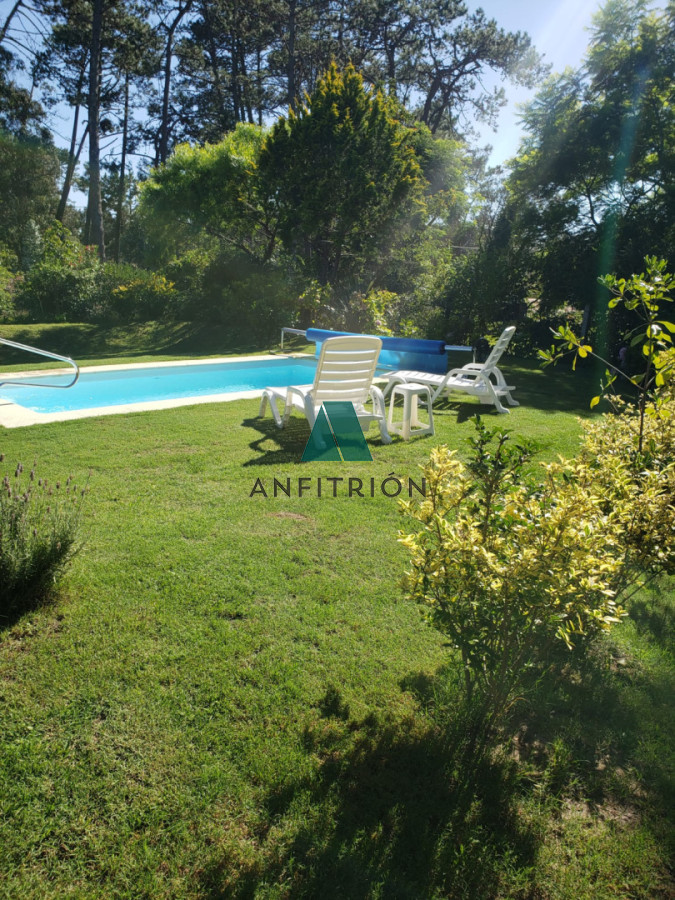 Casa ID.763 - VENTA DE CASA DE 3 DORMITORIOS, PISCINA, EN MARLY, PUNTA DEL ESTE
