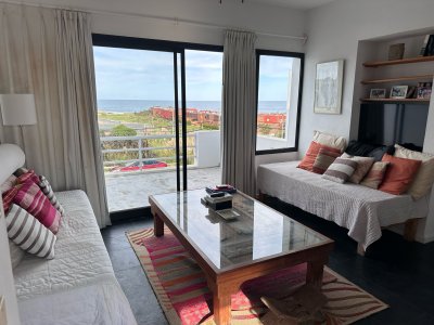 Apartamento 2 dormitorios con vista al mar en Manantiales (sin Gastos Comunes!) 