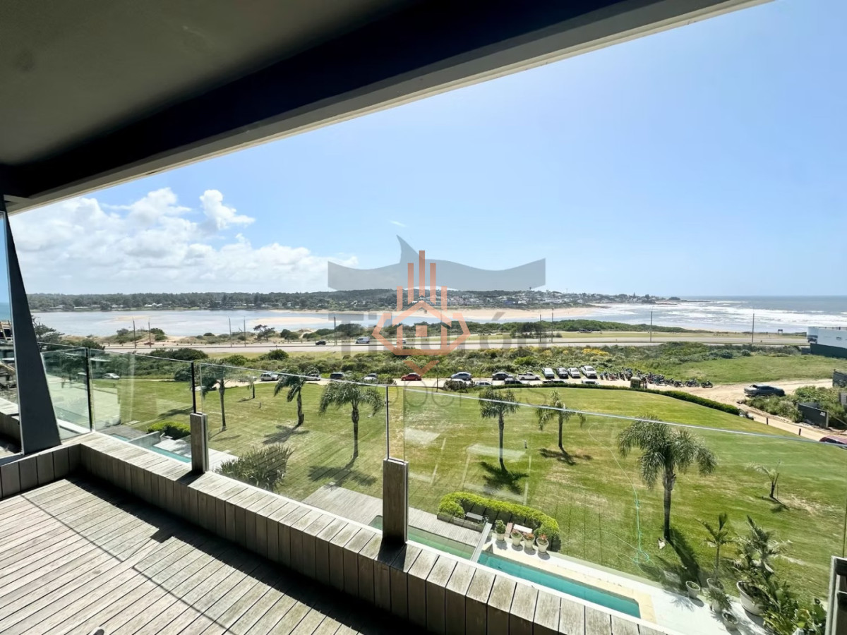 Tiburon Barra - PH 303 - LUX21099020A