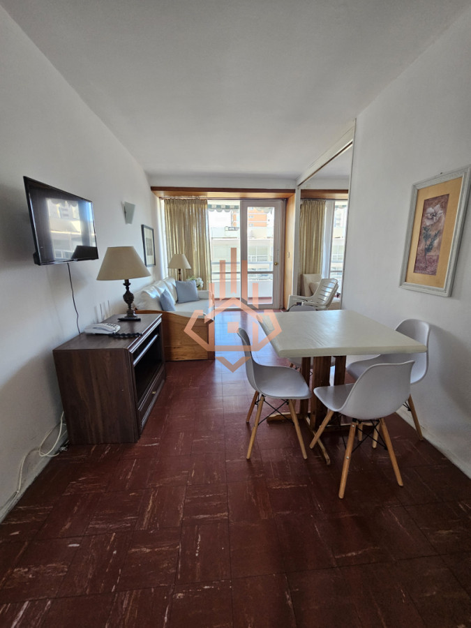 SE VENDE APARTAMENTO DE UN DORMITORIO CON BALCON EN LA PENINSULA DE PUNTA DLE ESTE - LUX21099019A