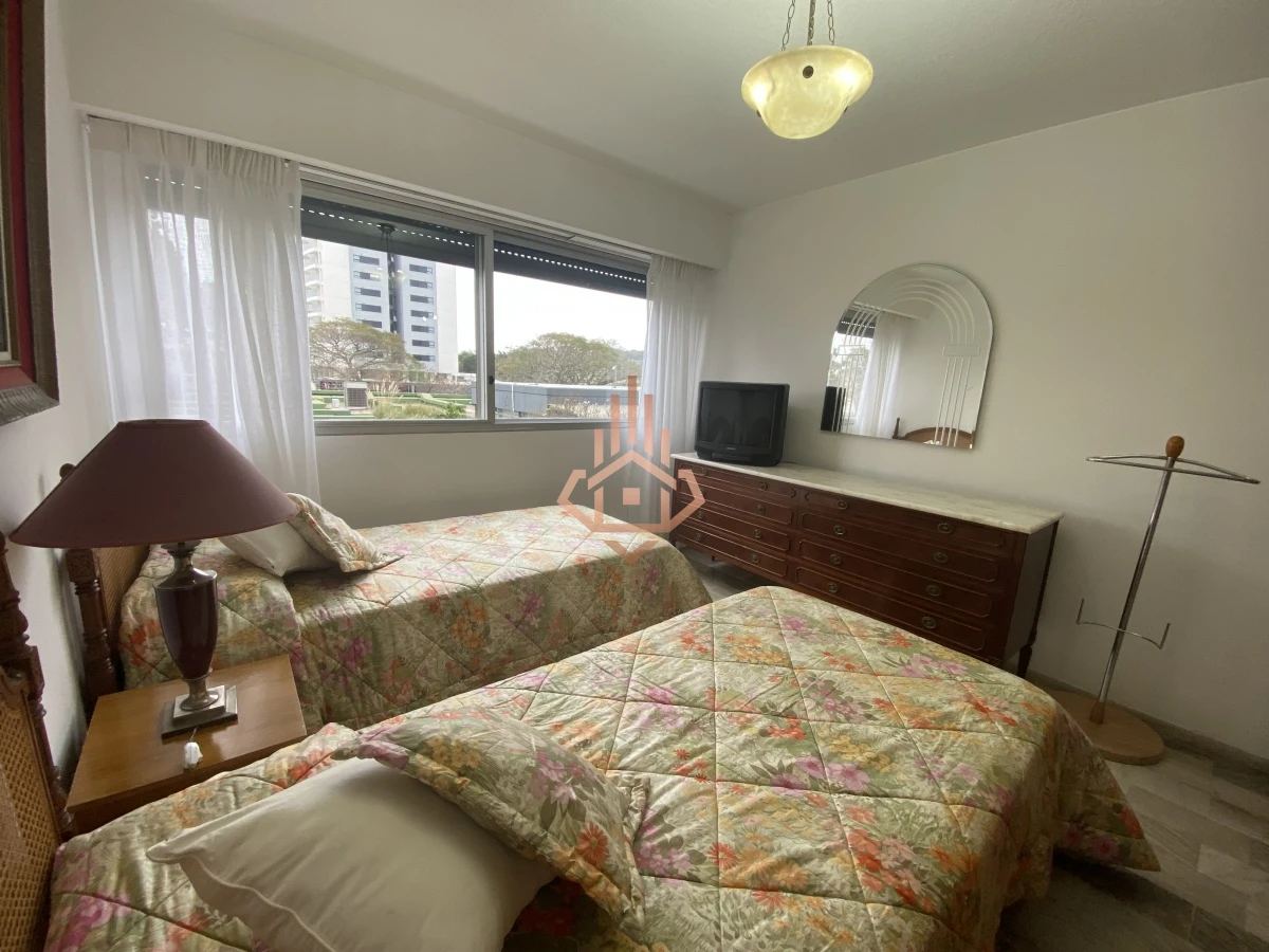 Venta Apartamento 3 dormitorios + dependencia, excelente orientaciÃ³n