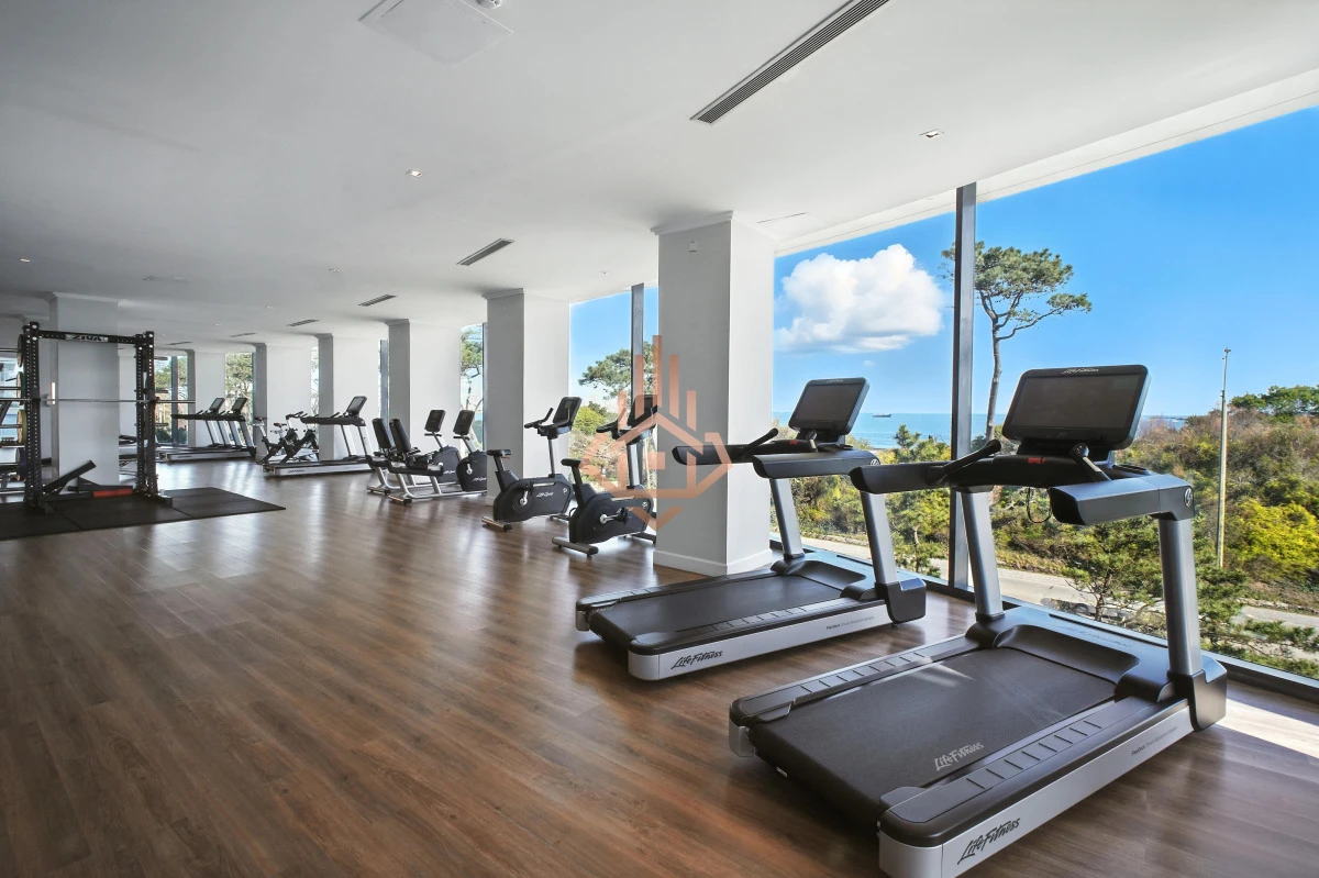 Apartamento en Venta 3 suites + servicio en Paramount Tower, Playa Mansa