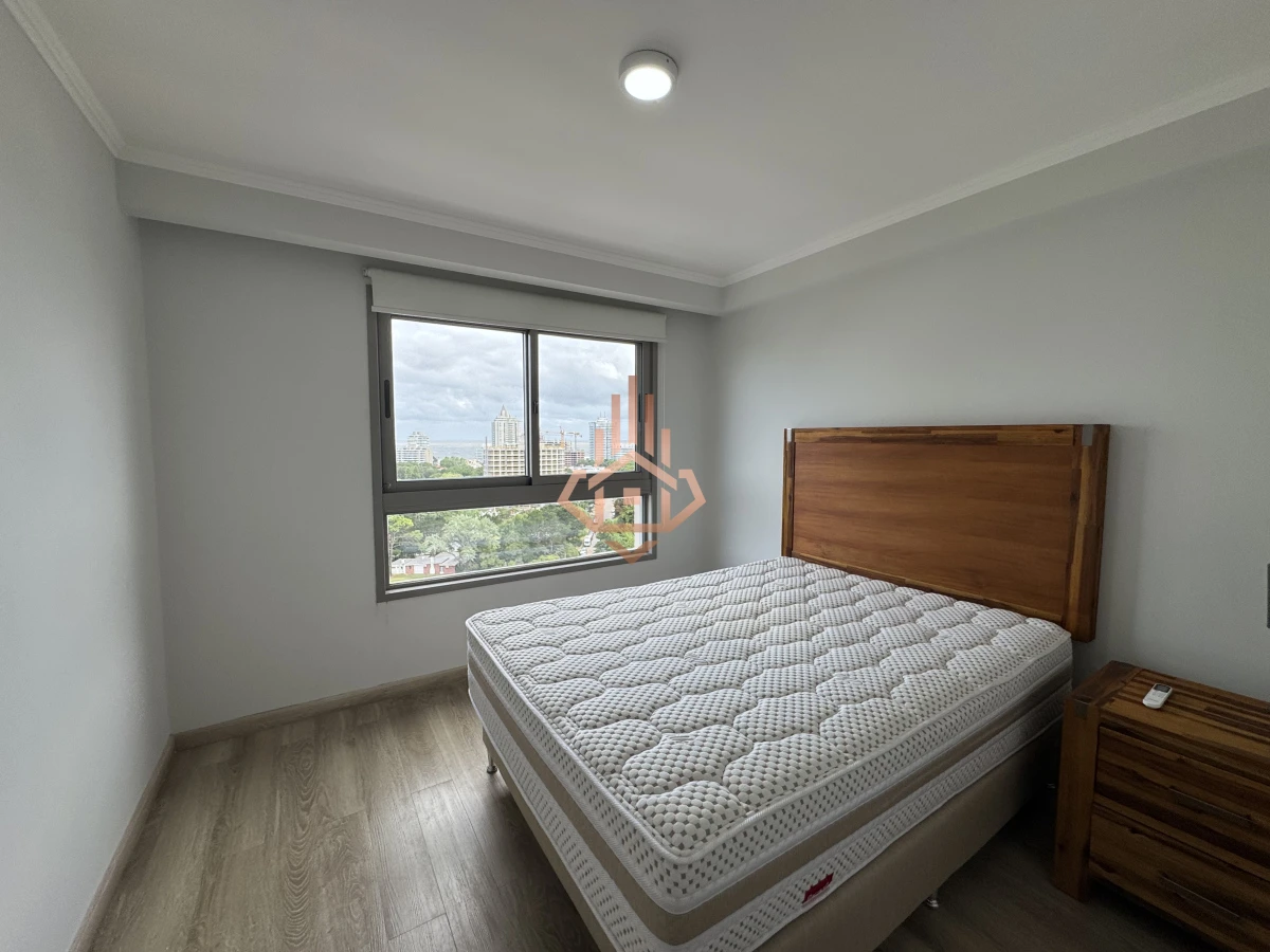 Departamento en alquiler anual y Venta 2 dormitorios Punta del Este