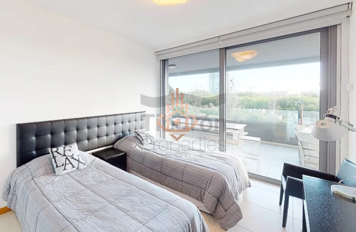 Tiburon Barra - SS 104