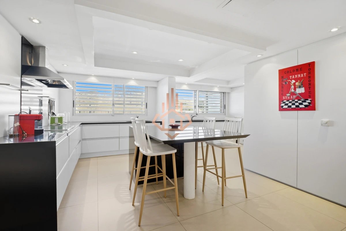 Espectacular Apartamento en Venta de 6 Dormitorios 6 Cocheras Increible Terraza con Piscina Privada