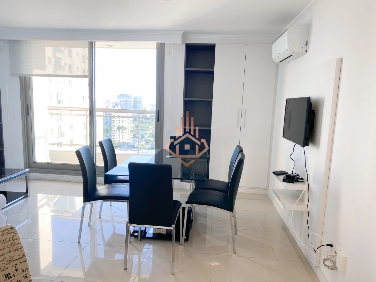 Venta departamento de 2 dormitorios + Vista al Mar. Piso alto.