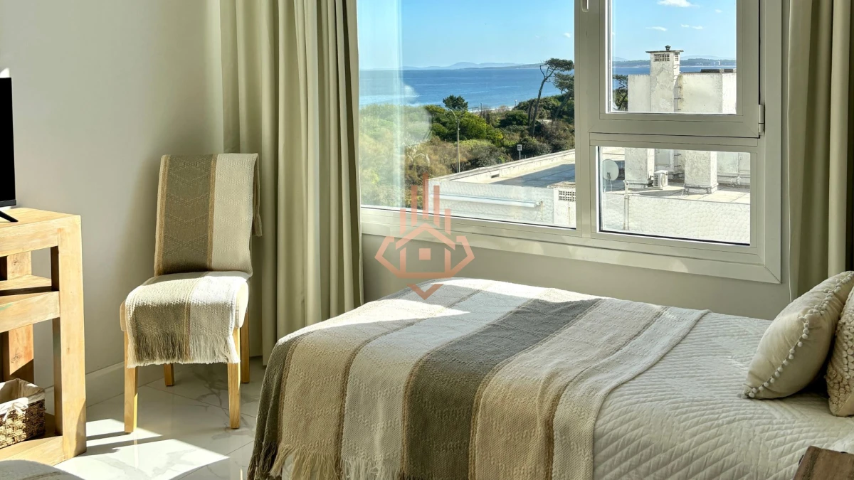 Apartamento en Venta 3 suites + servicio en Paramount Tower, Playa Mansa