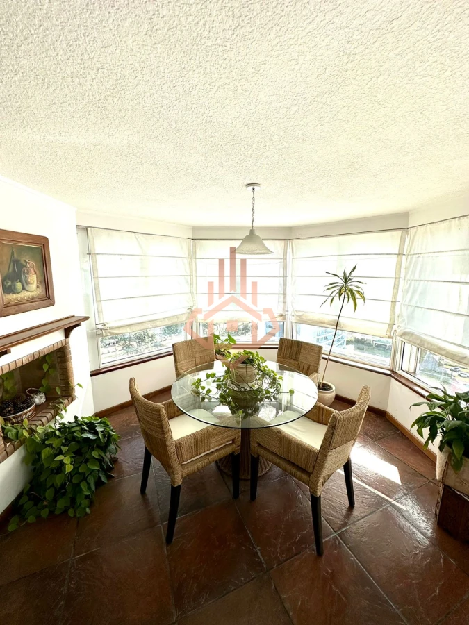 Venta Apartamento 3 dormitorios más dependencia sobre Roosevelt