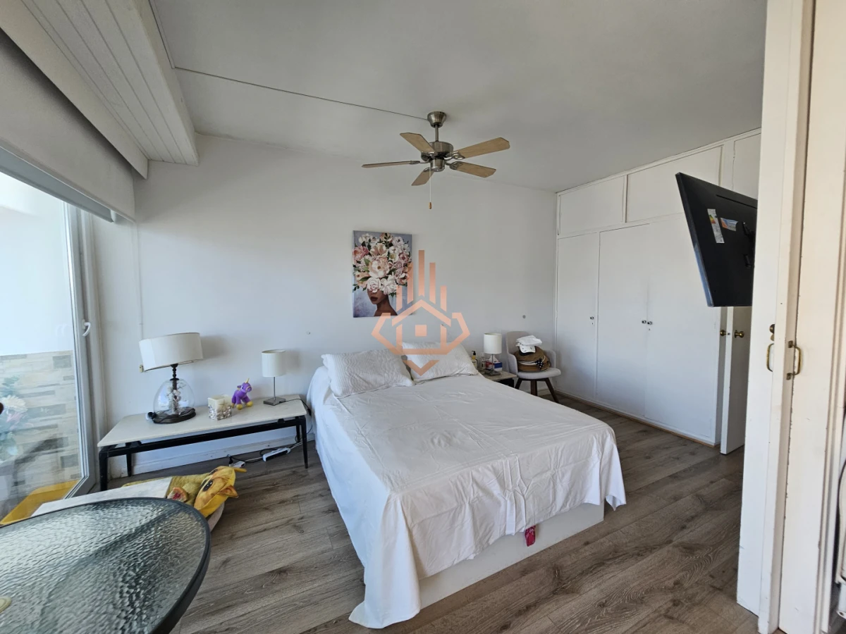Se Vende Departamento de un Dormitorio con Vista al Mar Balcon en Peninsula