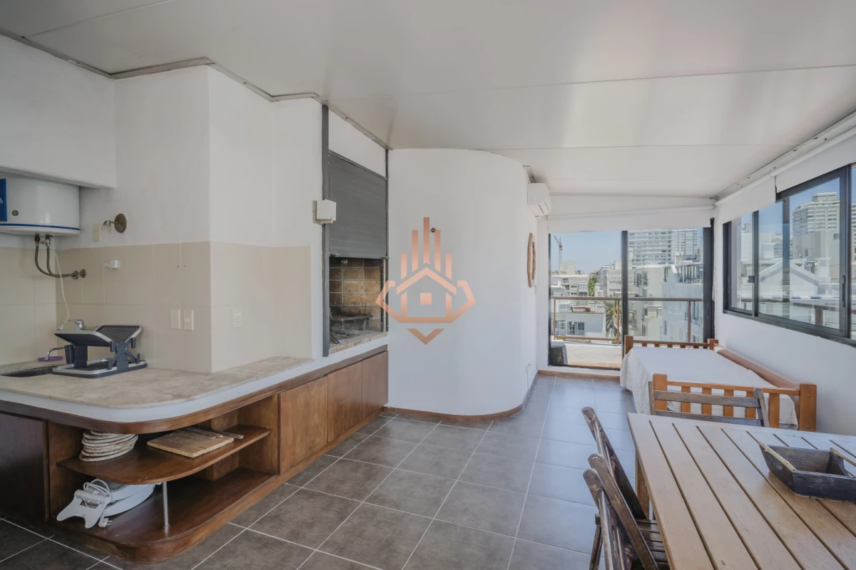 Venta Departamento 2 Dormitorios con Terraza Exclusiva y Vista al Mar - Península