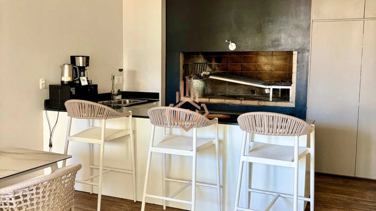 Apartamento en Venta 3 suites + servicio en Paramount Tower, Playa Mansa