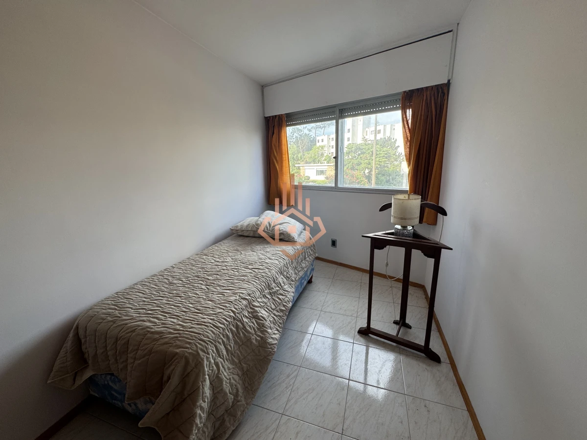 Venta apartamento frente al Mar de 3 dormitorios.