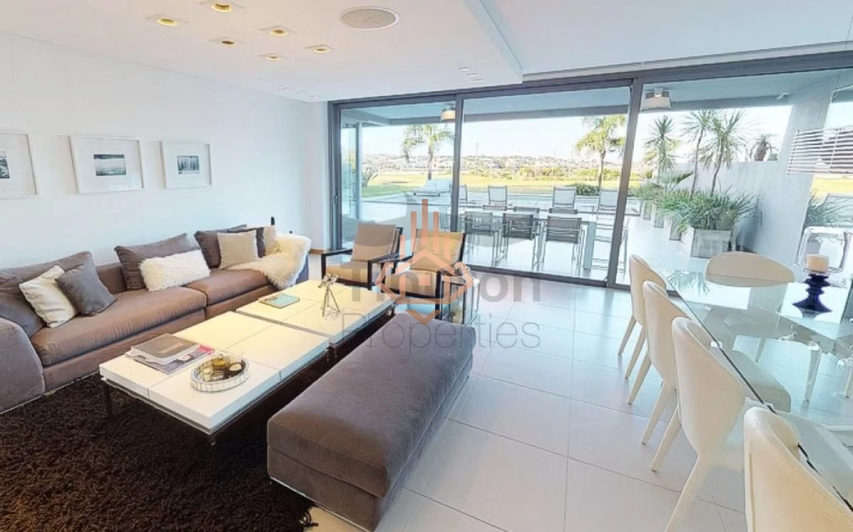 Tiburon Barra - SS 104