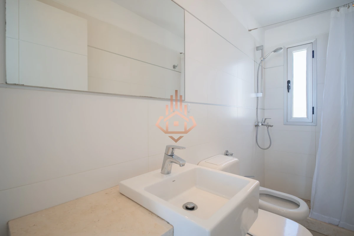 Venta Apartamento Penthouse 4 dormitorios, Frente al mar