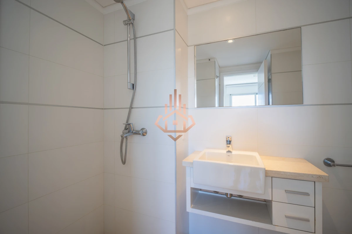 Venta Apartamento Penthouse 4 dormitorios, Frente al mar