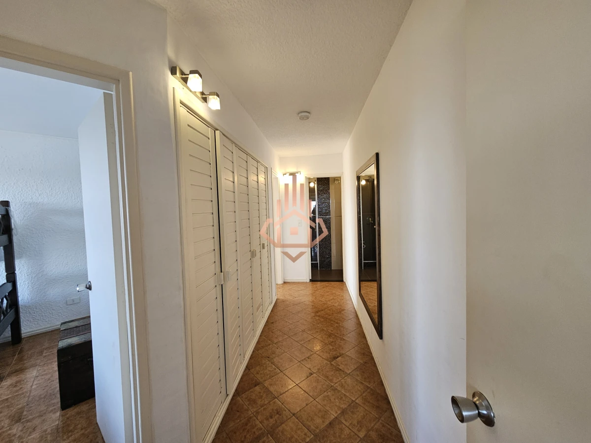 Penthouse en Roosevelt, Dos Cuartos, Dos Baños, 6 Personas, Psicina Cancha de Tenis