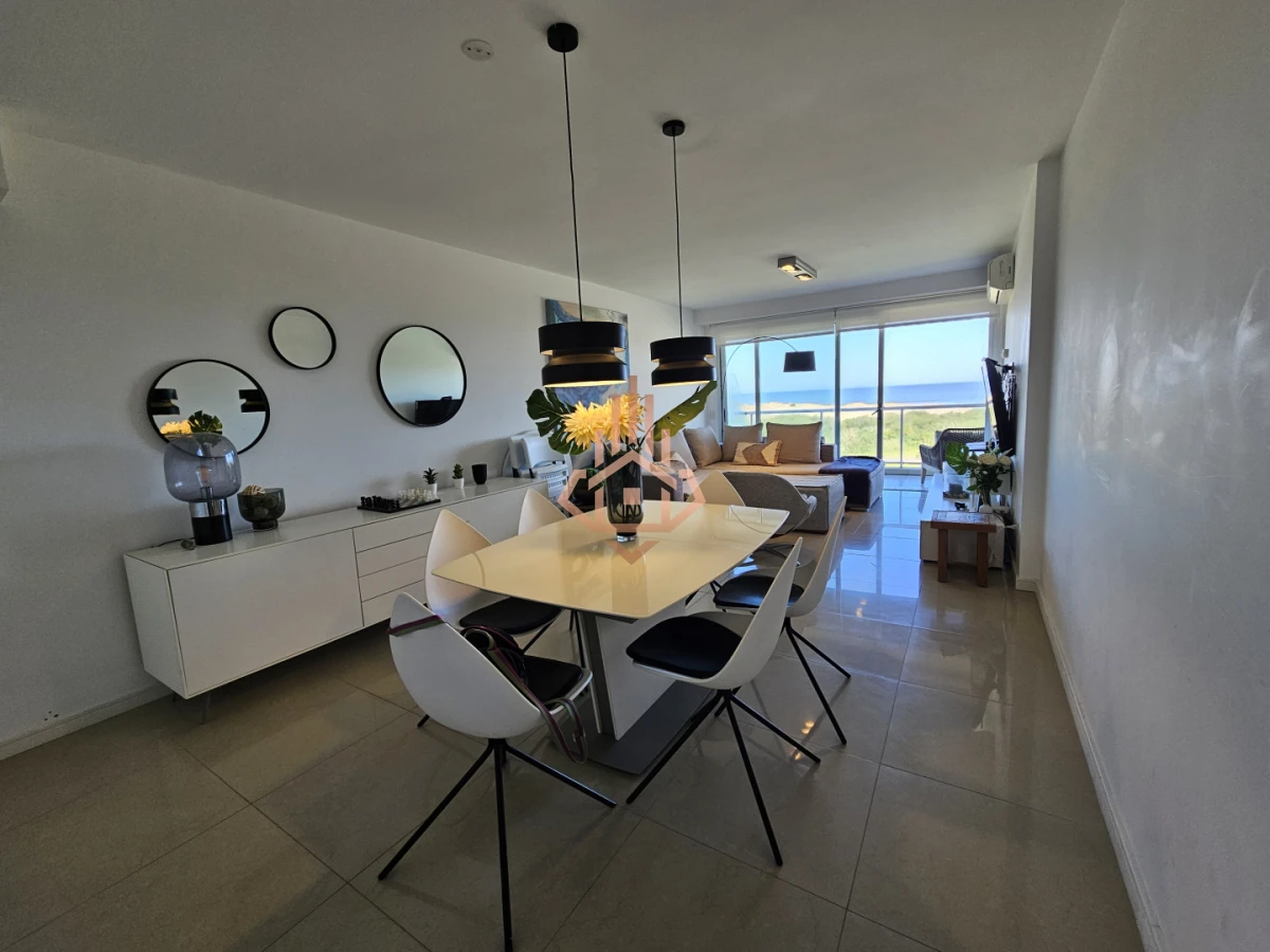 Alquiler de 3 Dormitorios en Suite en Primera Línea de la Brava