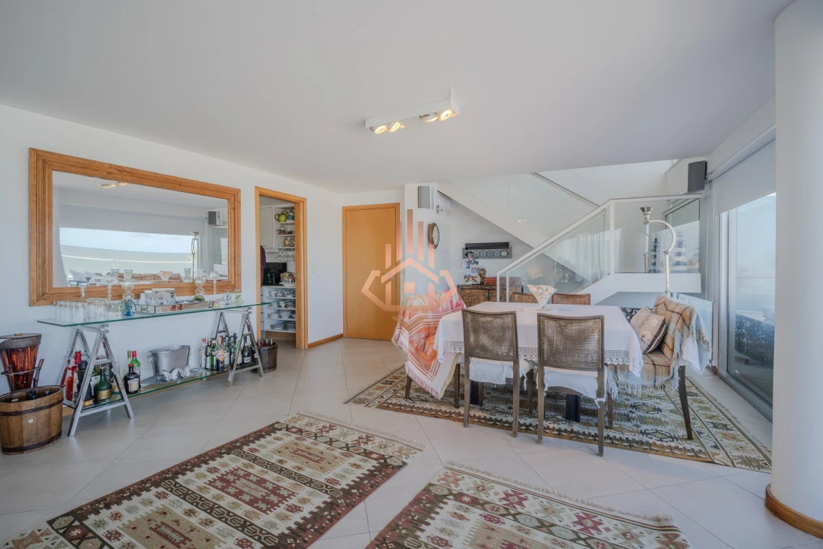 Triplex Penthouse Frente al Mar