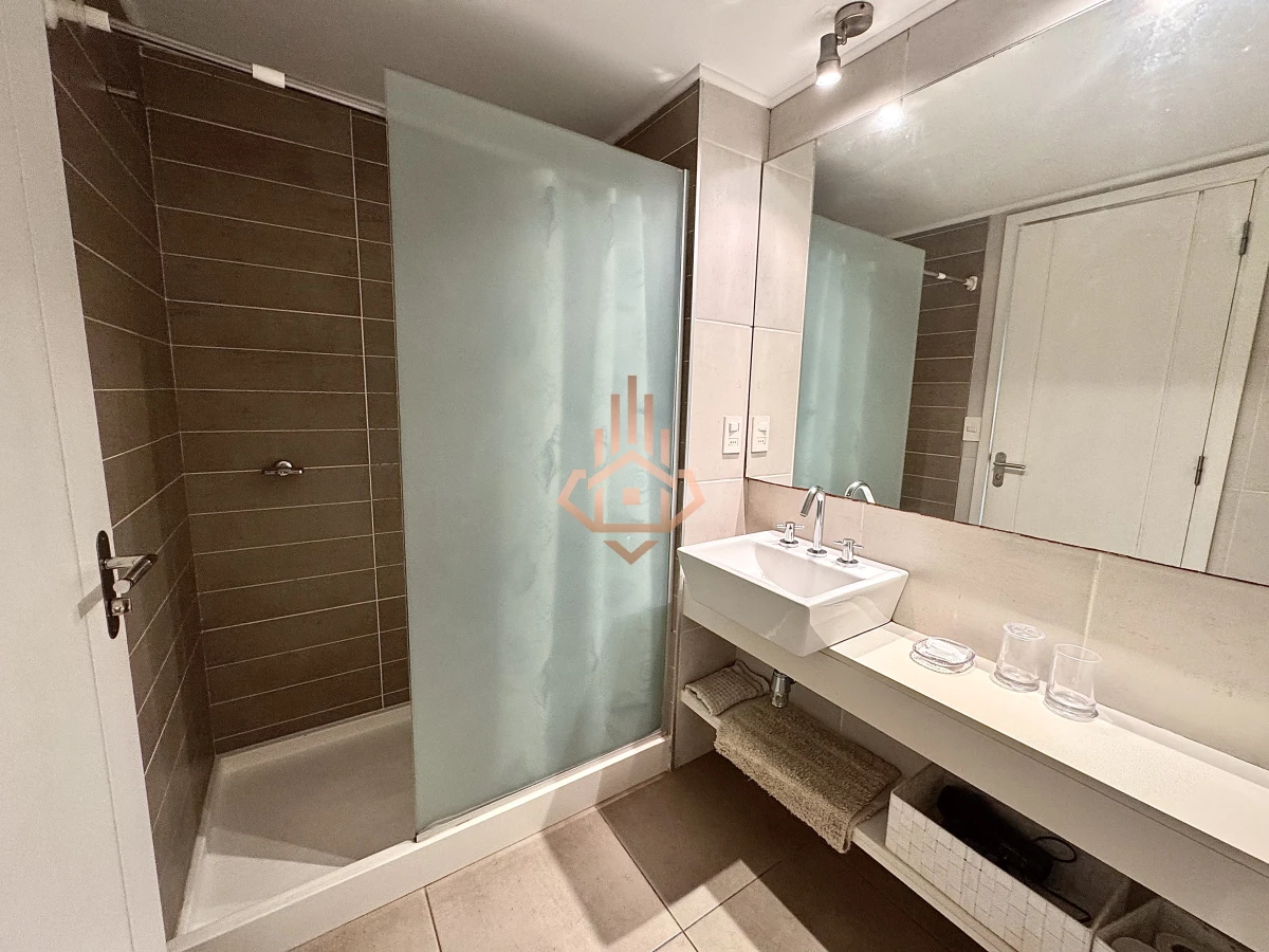 Venta Apartamento a pasos del Mar en Punta del Este, 1 dormitorio.