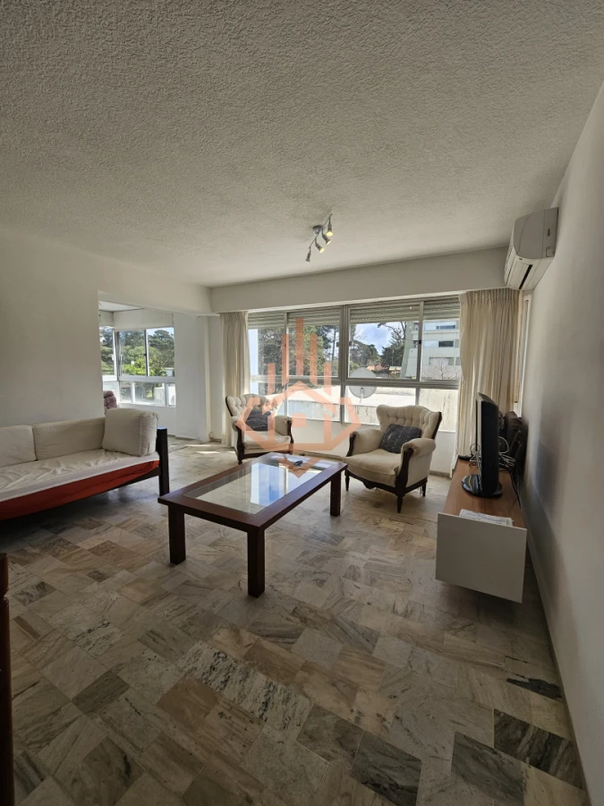 Venta de Apartamento de 3 Dormitorios en Punta del Este