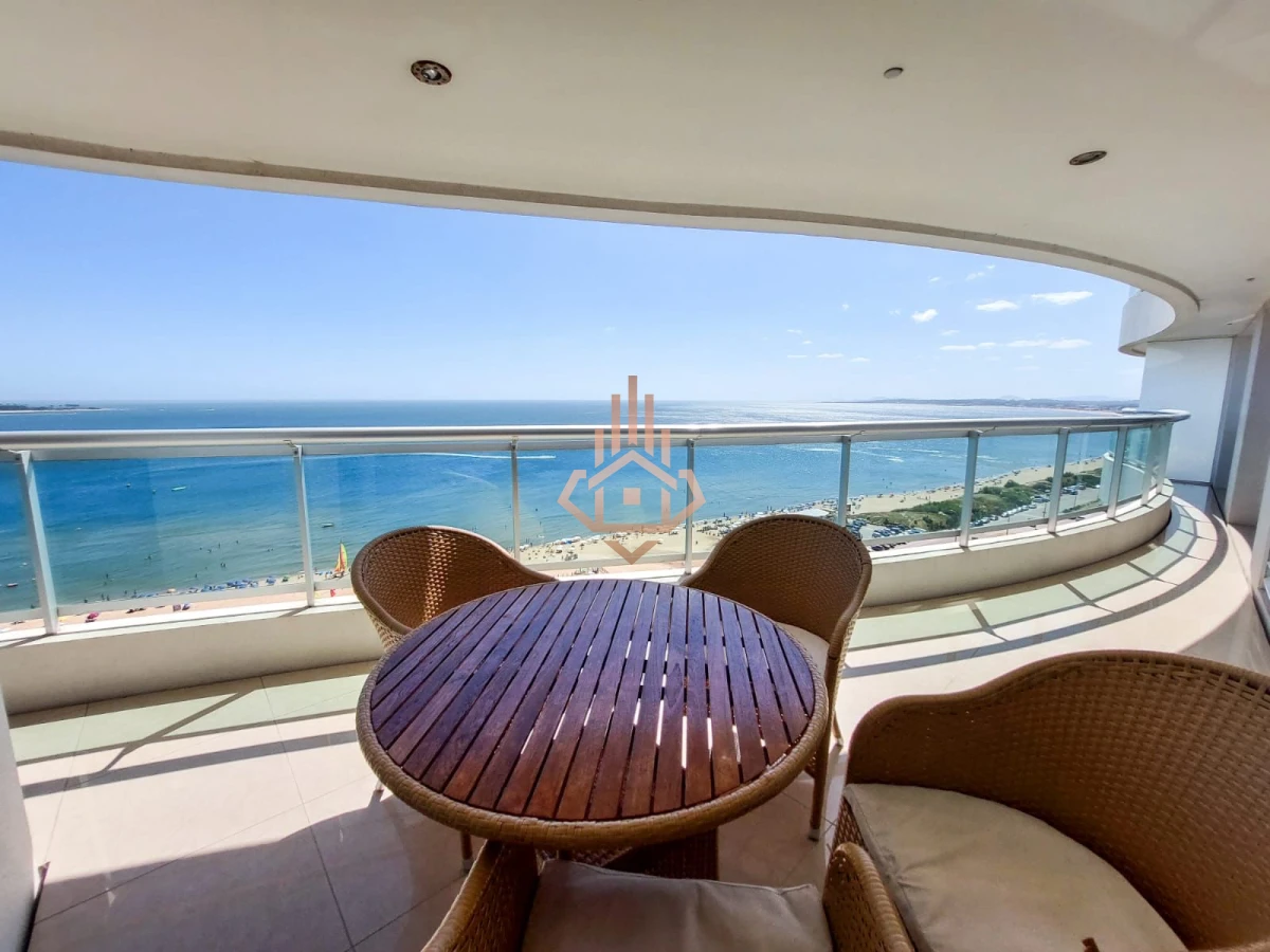 “Exclusiva Residencia enAquarela - Punta del Este