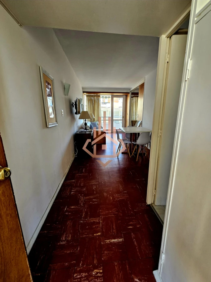 Se Vende Apartamento de un Dormitorio con Balcon en la Peninsula de Punta Dle Este