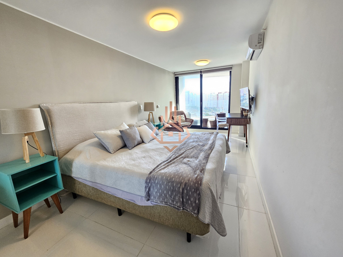 Se Vende Hermoso Departamento de 3 Dormitorios en Piso 10 Full Amenitis