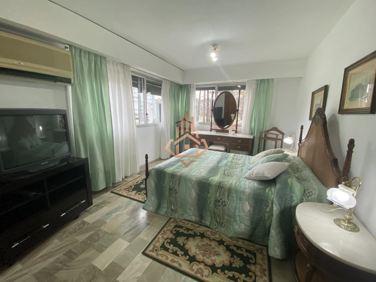 Venta Apartamento 3 dormitorios + dependencia, excelente orientaciÃ³n