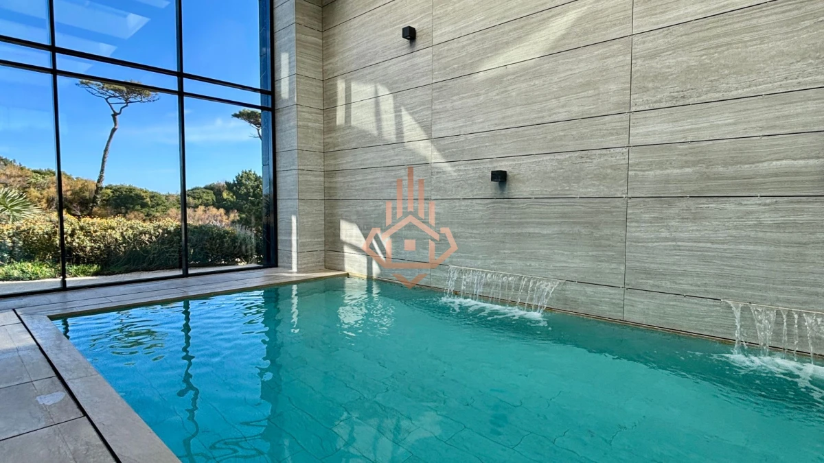 Apartamento en Venta 3 suites + servicio en Paramount Tower, Playa Mansa